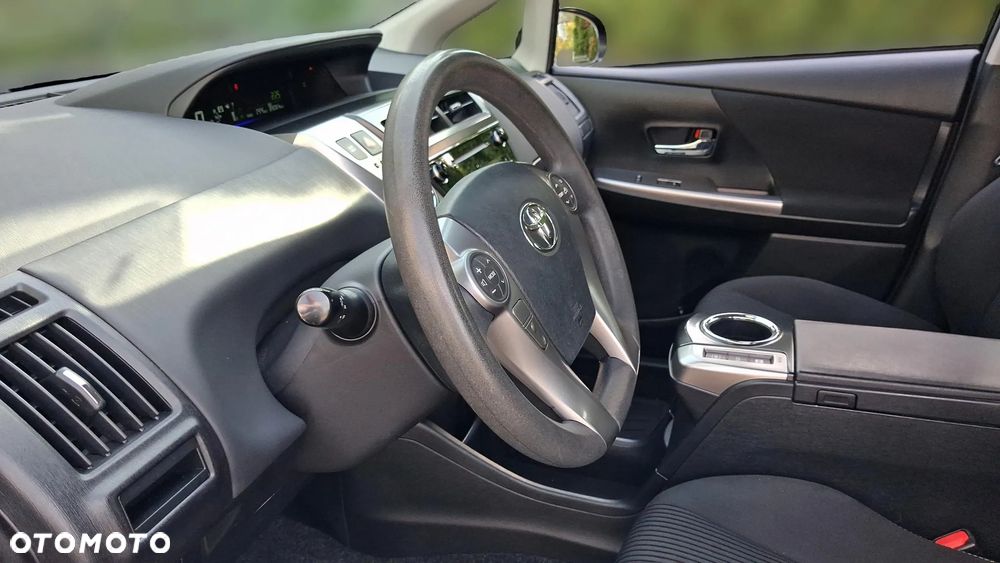 Toyota Prius+ Hybrid 135 Active - 25