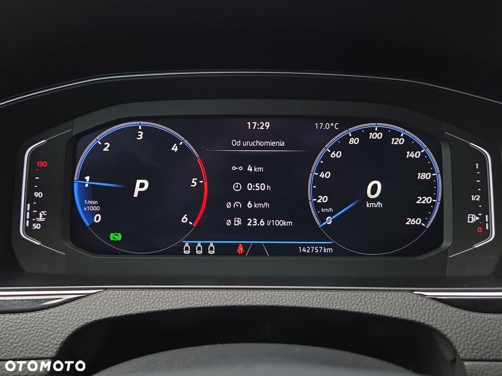 Volkswagen Passat Variant 2.0 TDI SCR Business DSG - 16