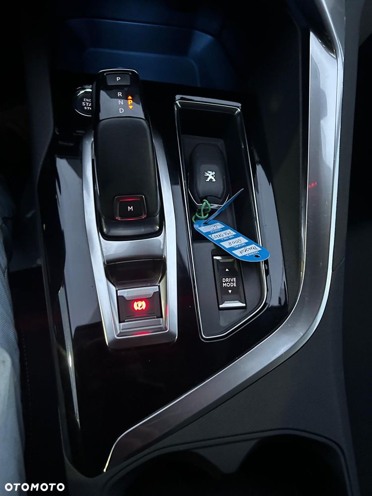 Peugeot 5008 BlueHDi 130 EAT8 Active - 32