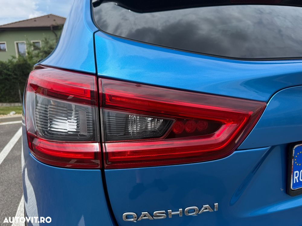 Nissan Qashqai 1.6 DCI 4 x 4 DPF Start/Stop tekna - 32