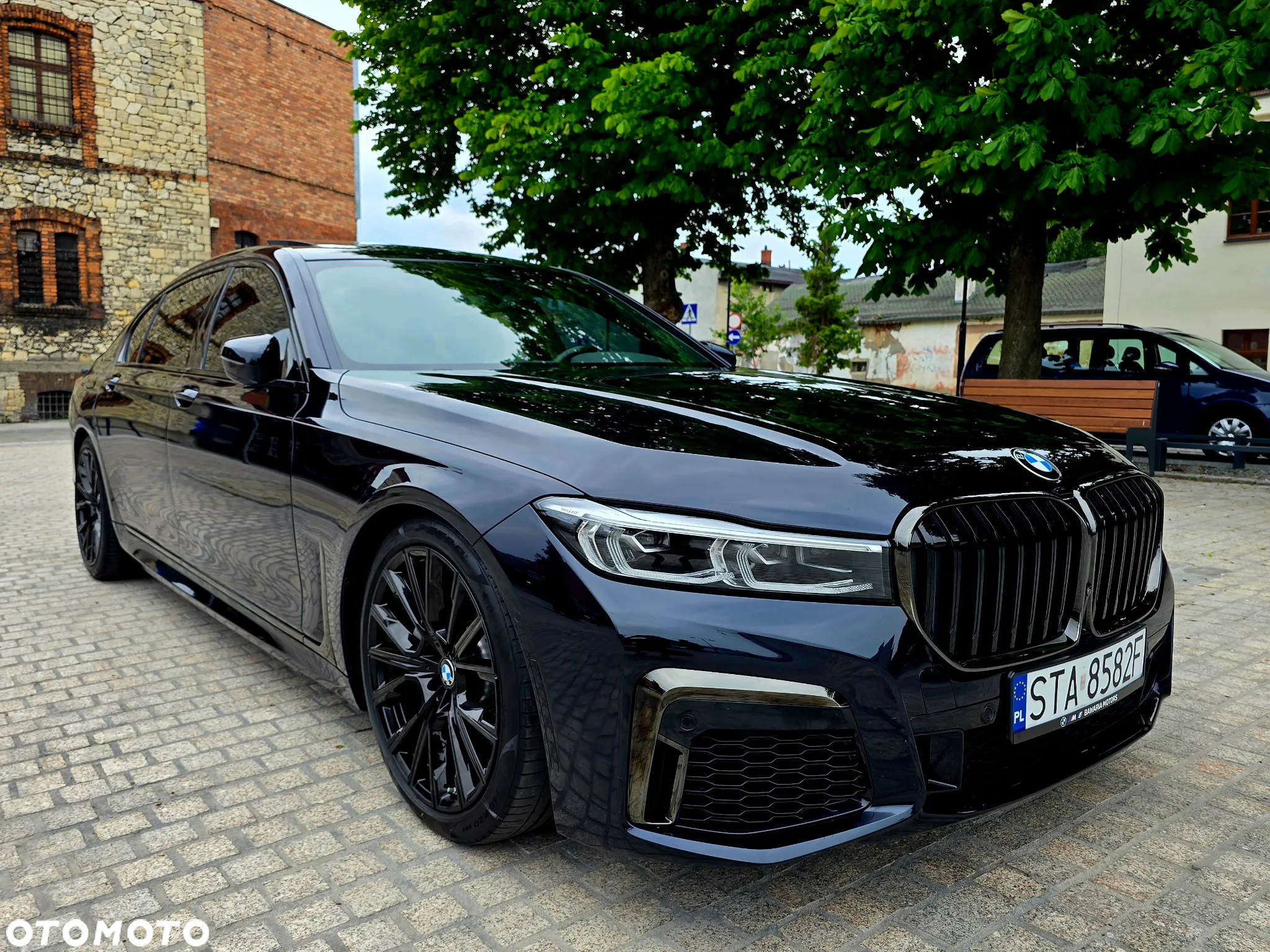 BMW Seria 7 740i - 12