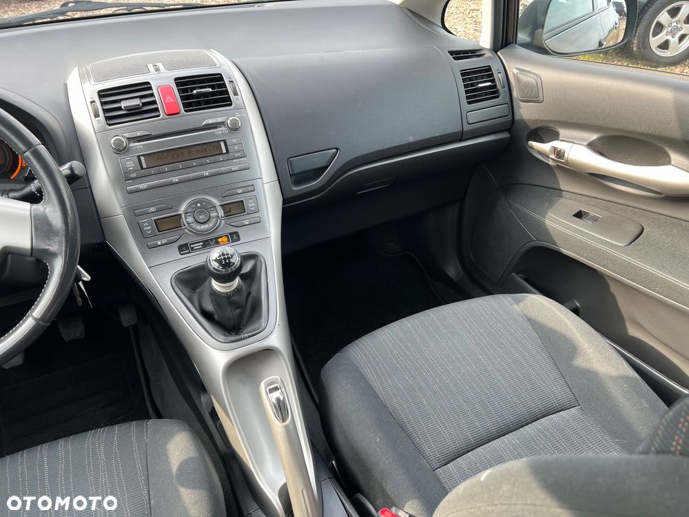 Toyota Auris 1.4 D-4D Edition - 21