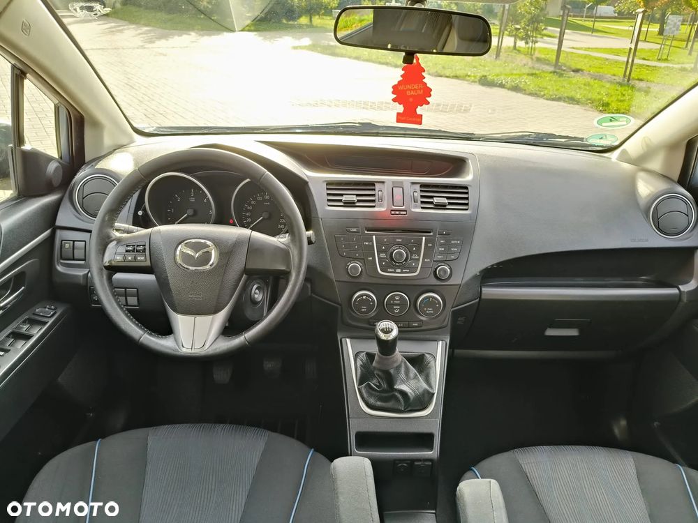 Mazda 5 - 6