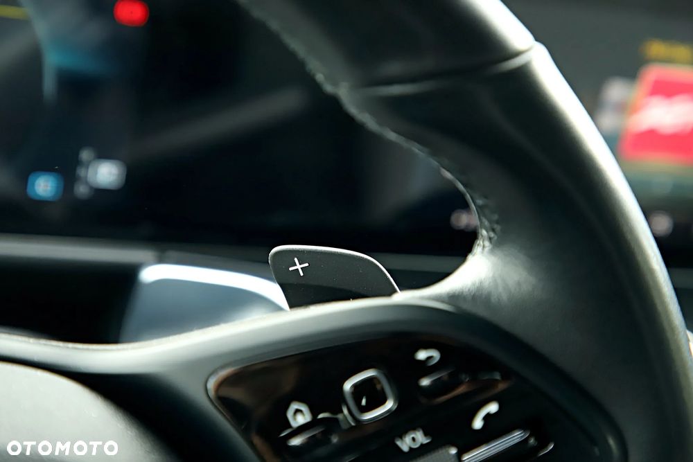 Mercedes-Benz GLB 200 7G-DCT - 28