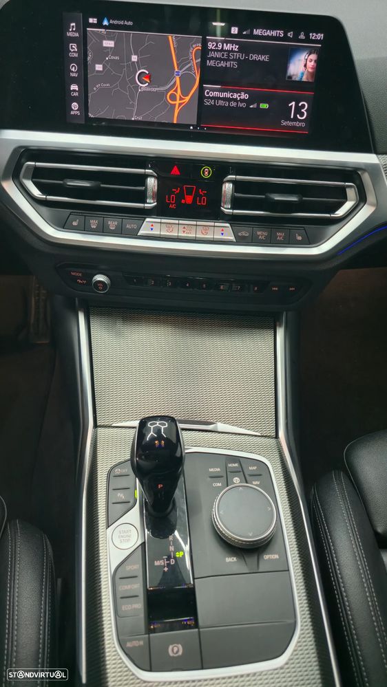 BMW 318 d Pack Desportivo M Auto - 24