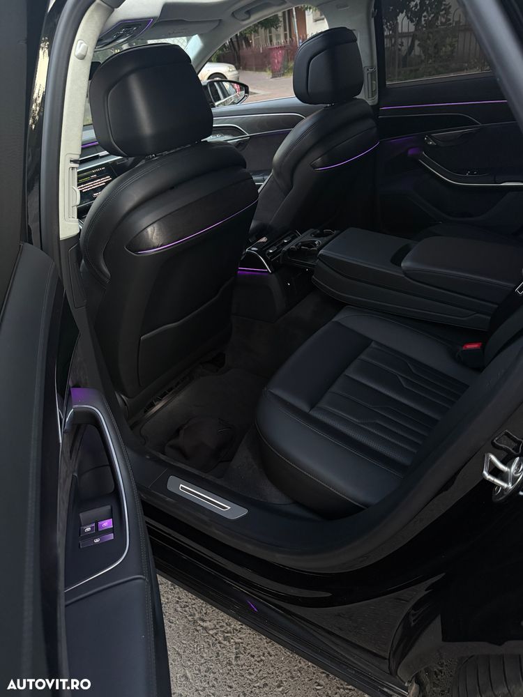 Audi A8 - 7