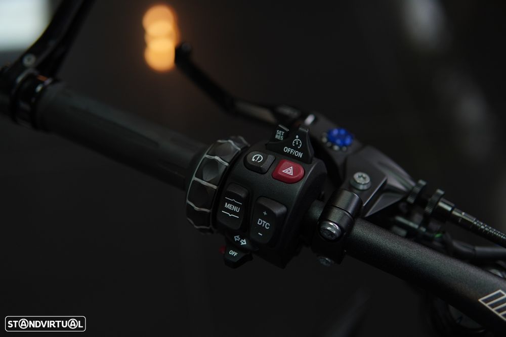 BMW M 1000 R M MOTORSPORT - 55