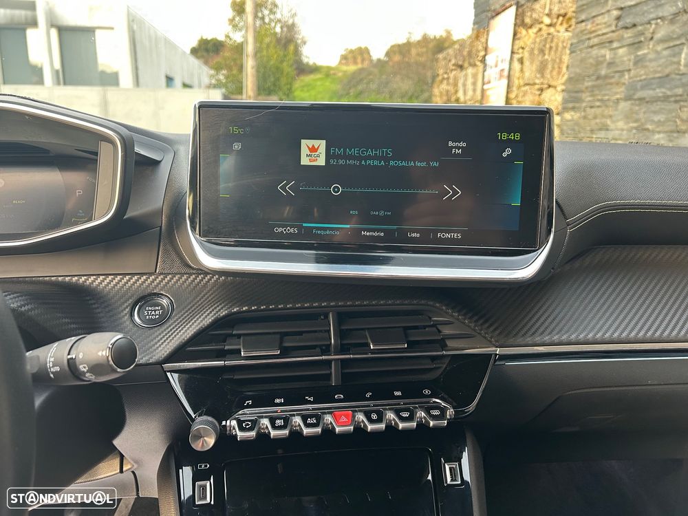 Peugeot e-208 50 kWh GT - 22