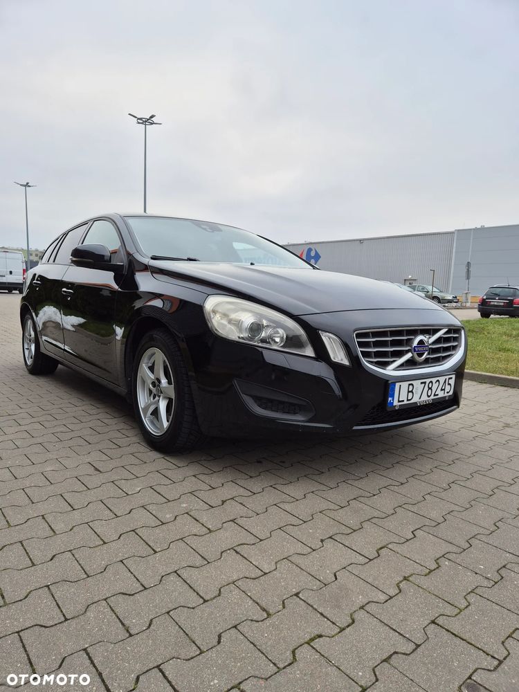 Volvo V60 D5 Momentum - 5