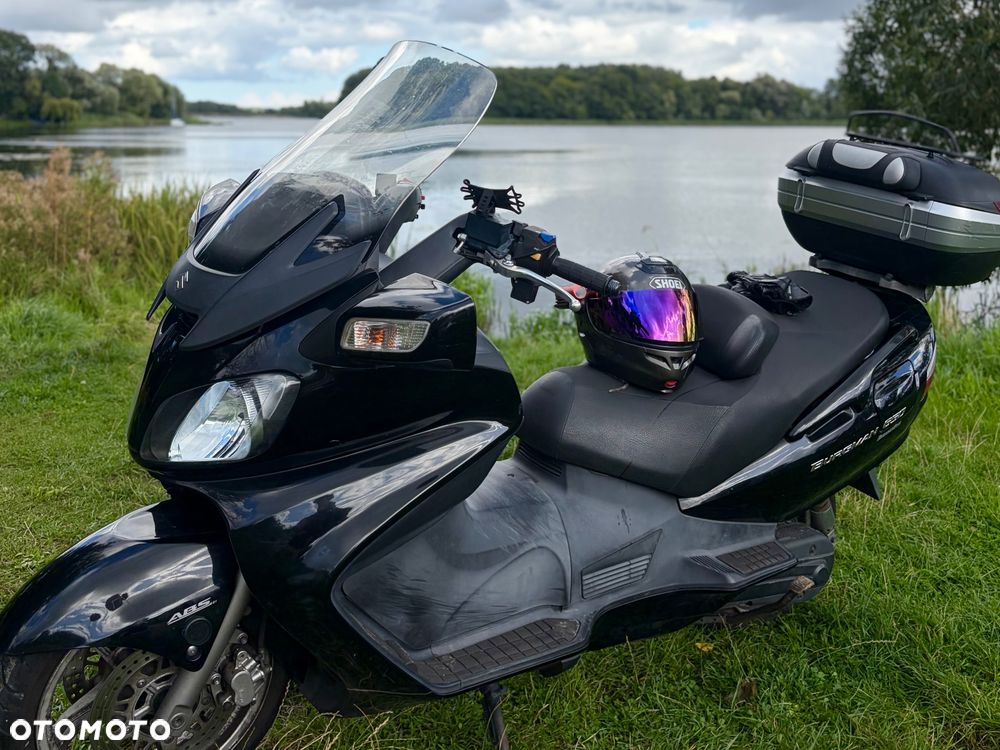 Suzuki Burgman - 24