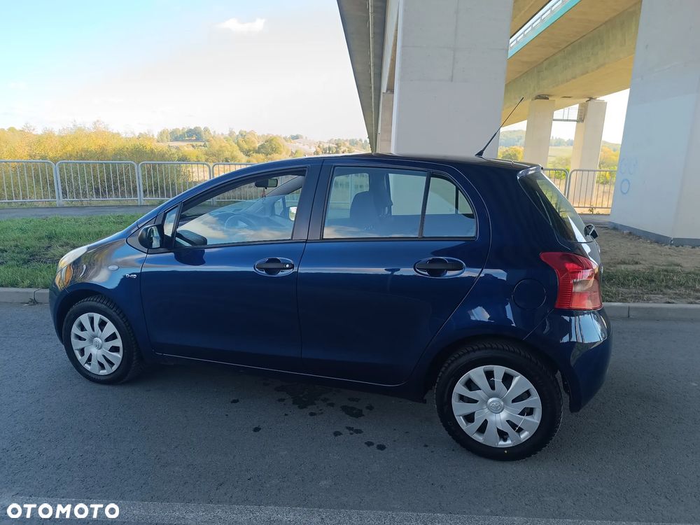 Toyota Yaris - 13
