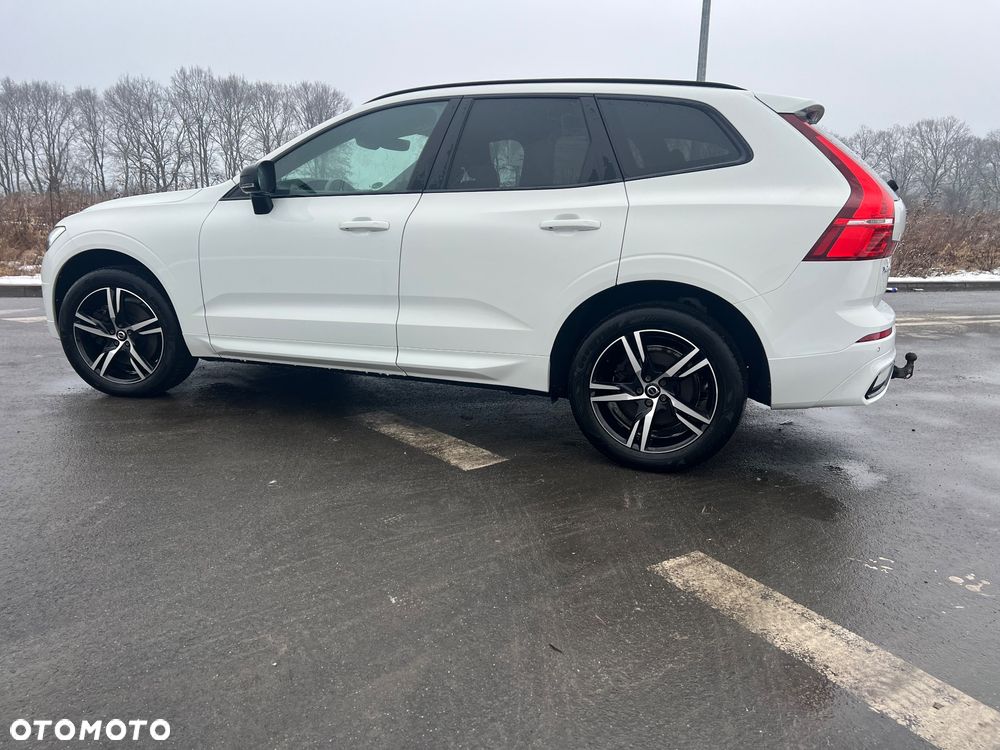 Volvo XC 60 B4 D AWD Plus Dark - 2