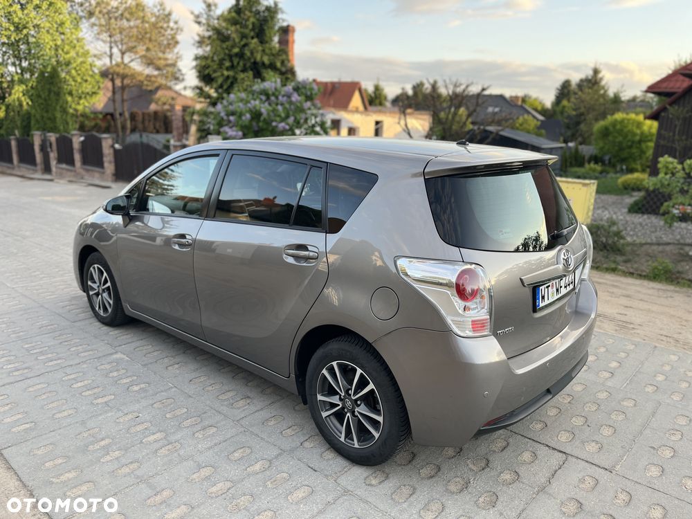 Toyota Verso 1.6 D-4D 5-Sitzer Start/Stop Comfort - 2
