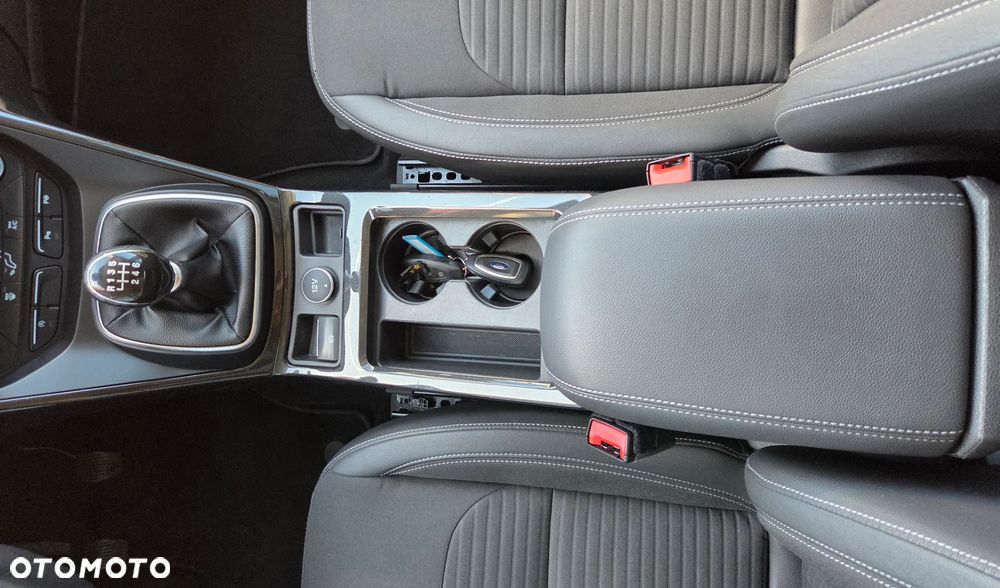 Ford Kuga 2.0 TDCi 2x4 Black & Silver - 21