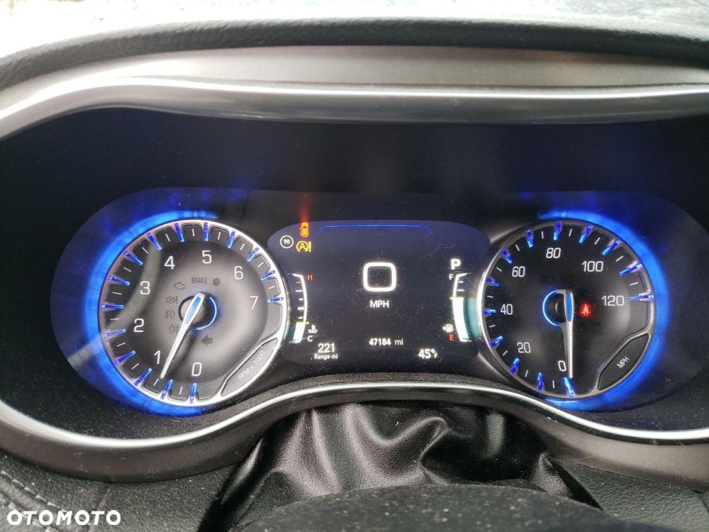 Chrysler Pacifica - 9