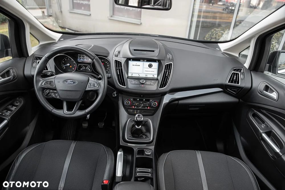 Ford Grand C-MAX - 31
