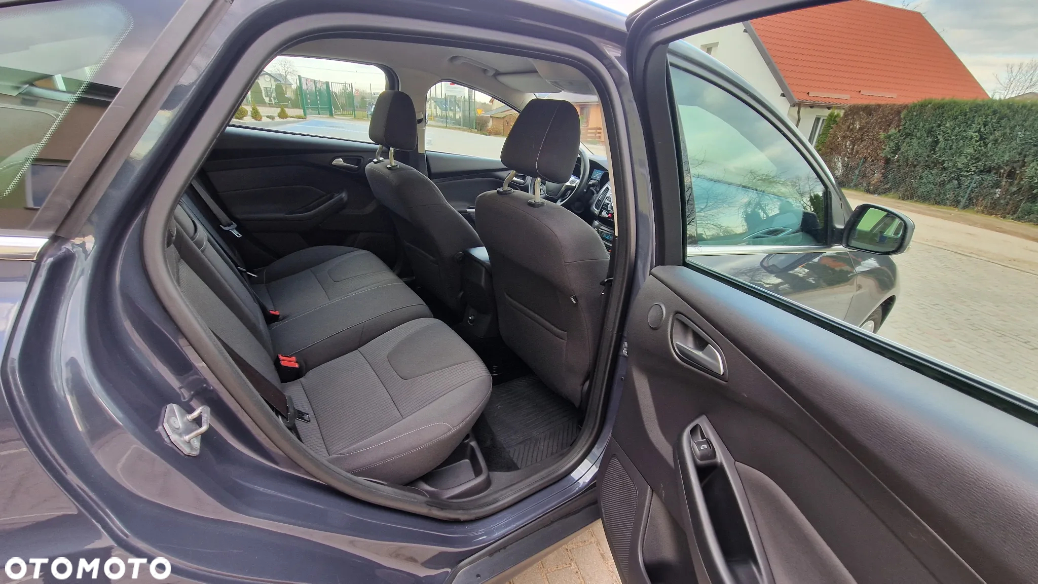 Ford Focus Turnier 1.6 EcoBoost Start-Stopp-System SYNC Edition - 22