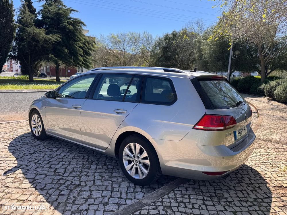 VW Golf Variant 1.6 TDi Confortline - 16