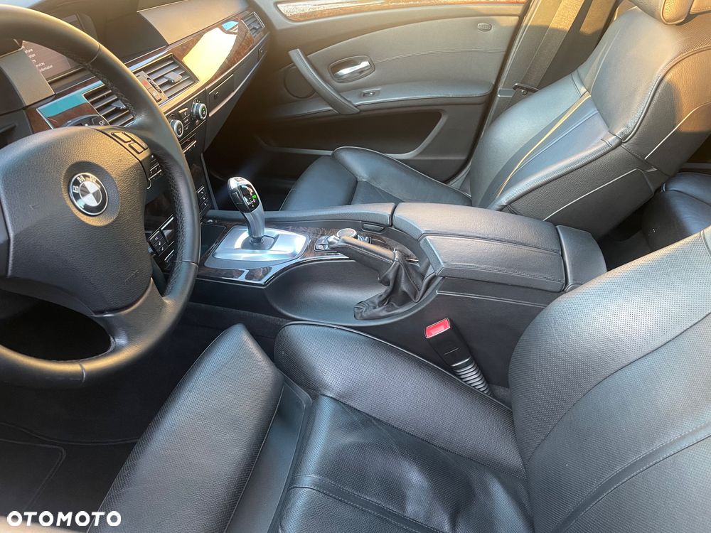 BMW Seria 5 535d Edition Exclusive - 17