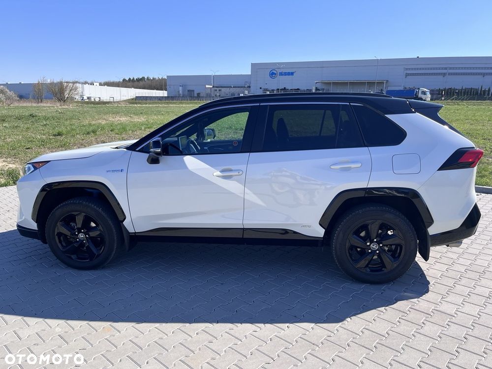 Toyota RAV4 - 8
