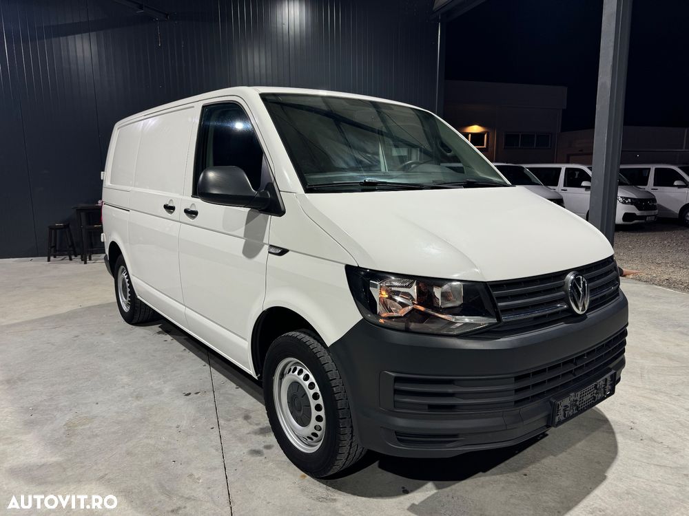 Volkswagen Transporter - 2