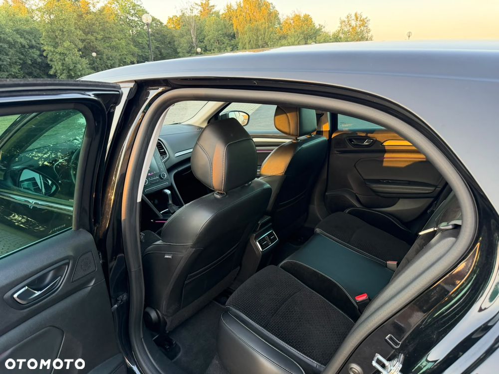 Renault Megane TCe 140 GPF EDC INTENS - 16