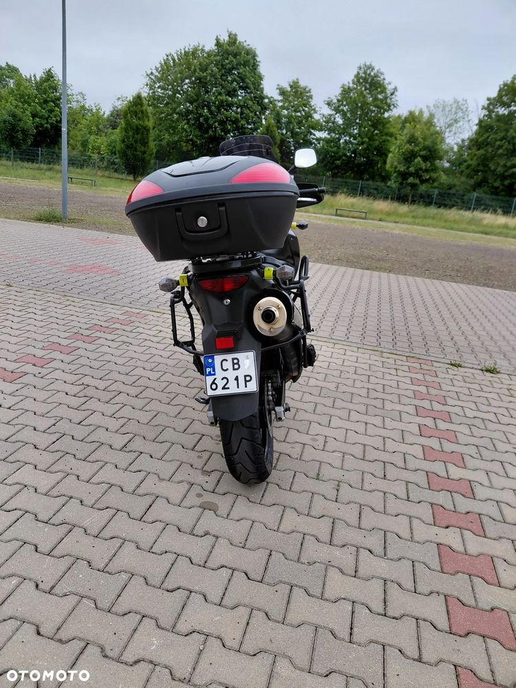 Suzuki DL - 8