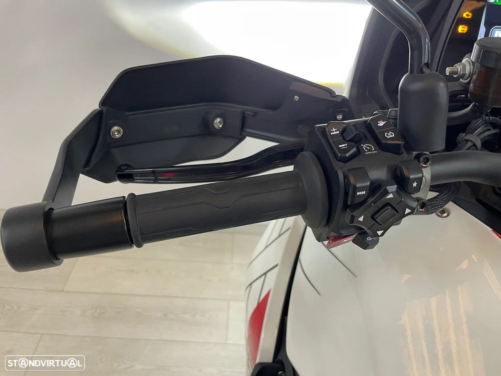 Moto Morini X-Cape - 11