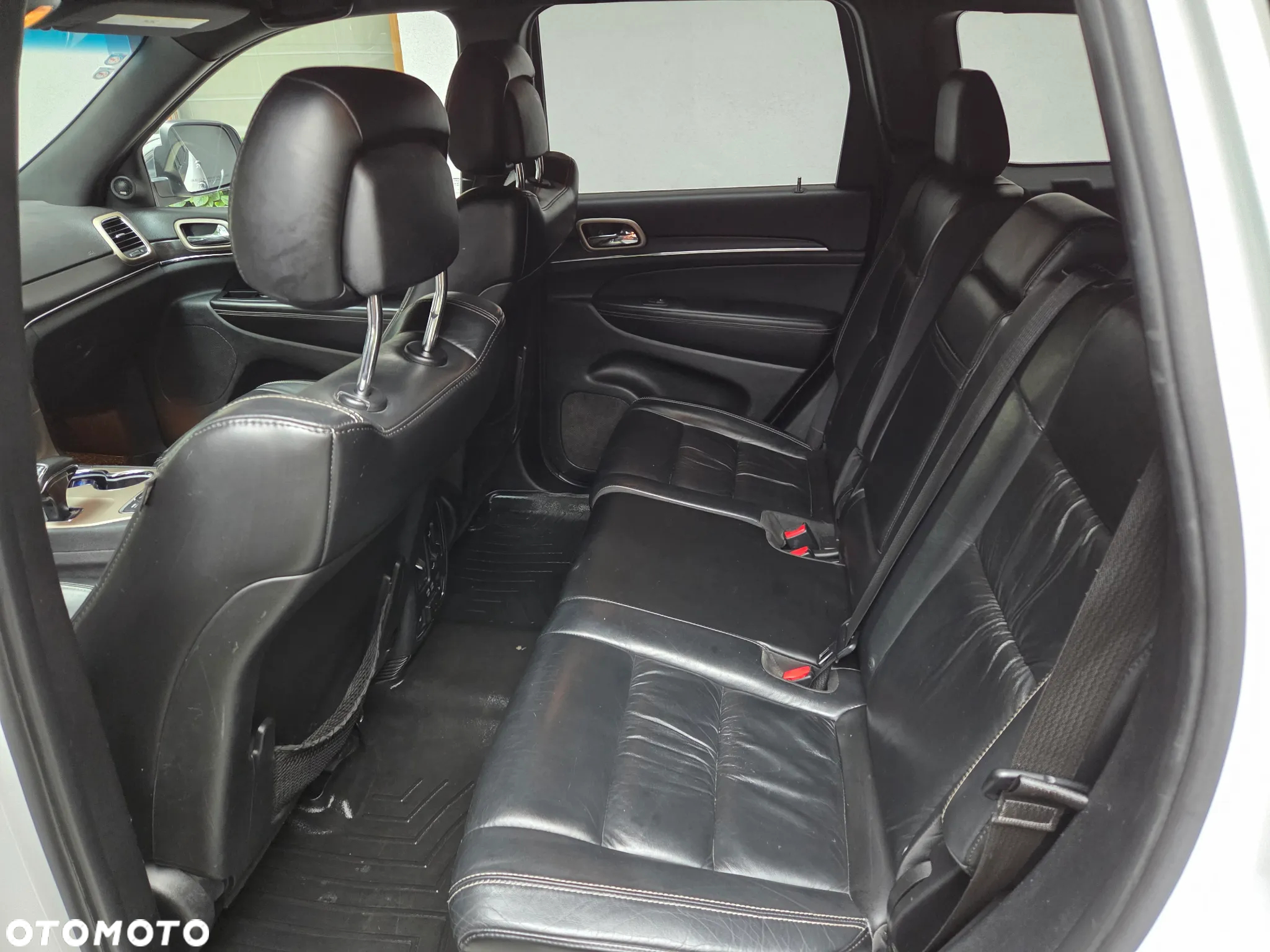 Jeep Grand Cherokee - 11