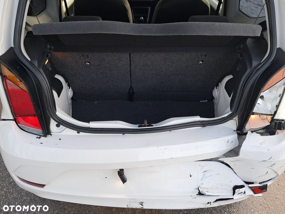 Volkswagen up! Active - 25