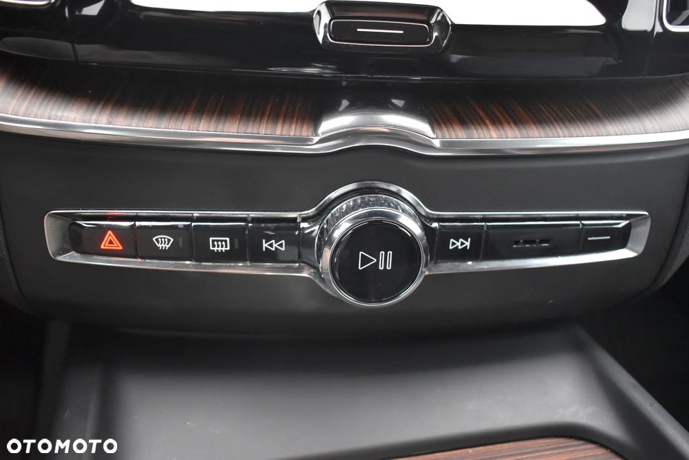 Volvo XC 60 B5 B AWD Inscription - 30