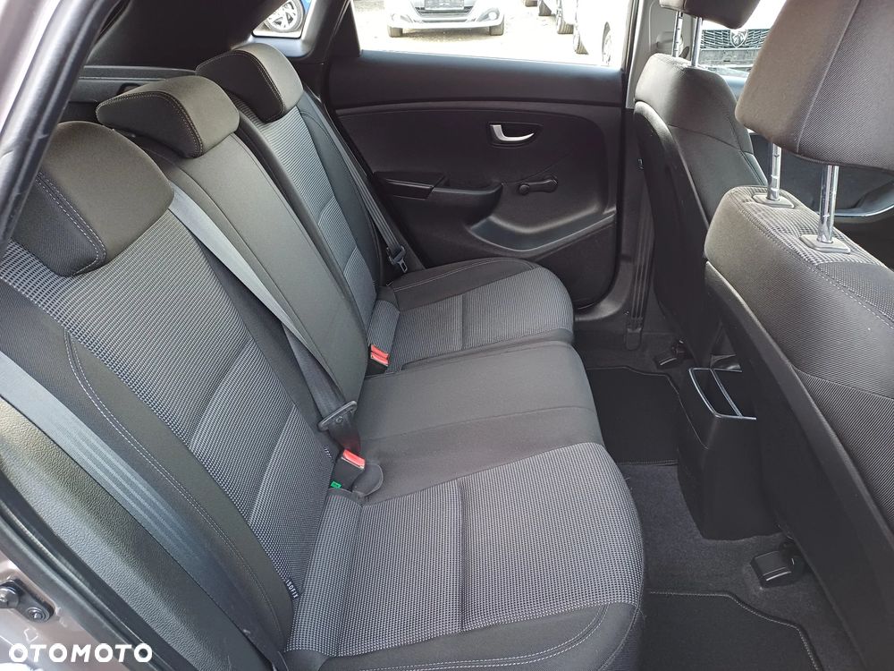 Hyundai i30 1.4 Classic + - 13