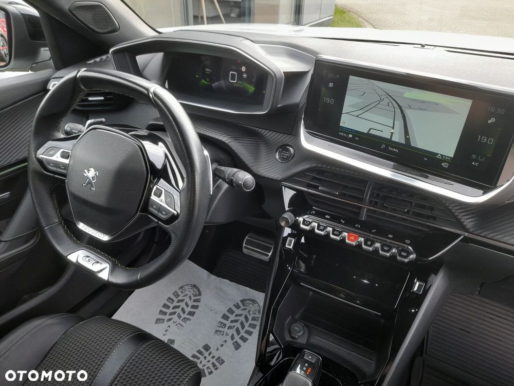 Peugeot 2008 1.2 PureTech GT S&S EAT8 - 24