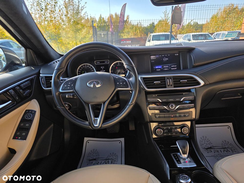 Infiniti Q30 2.2d Premium Tech 7DCT - 23