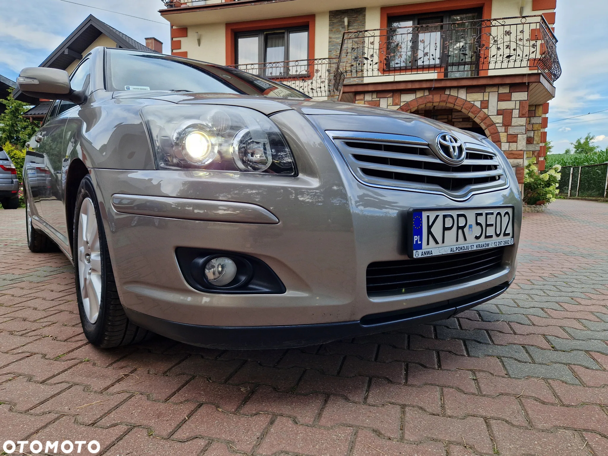 Toyota Avensis 1.8 VVT-i Sol - 12