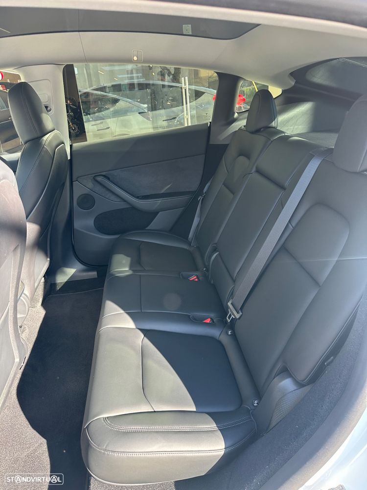 Tesla Model Y Long Range Tração Integral - 16