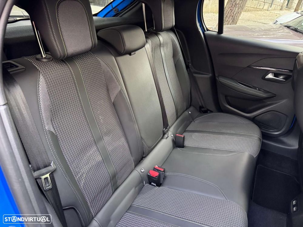 Peugeot 208 1.2 PureTech GT - 29