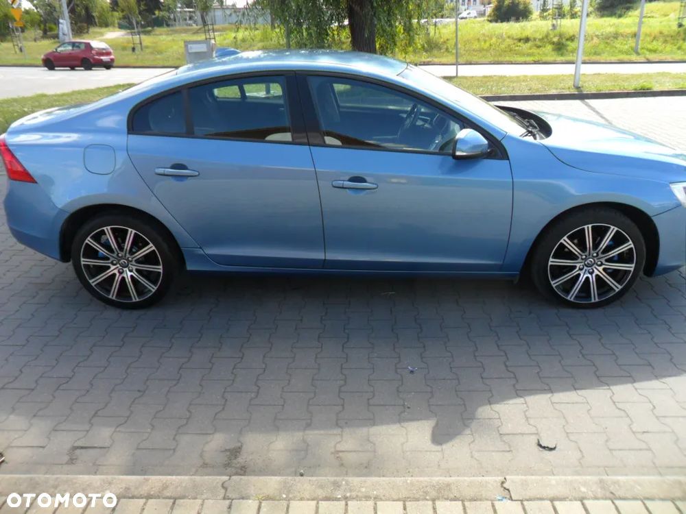 Volvo S60 D3 Business Edition - 4