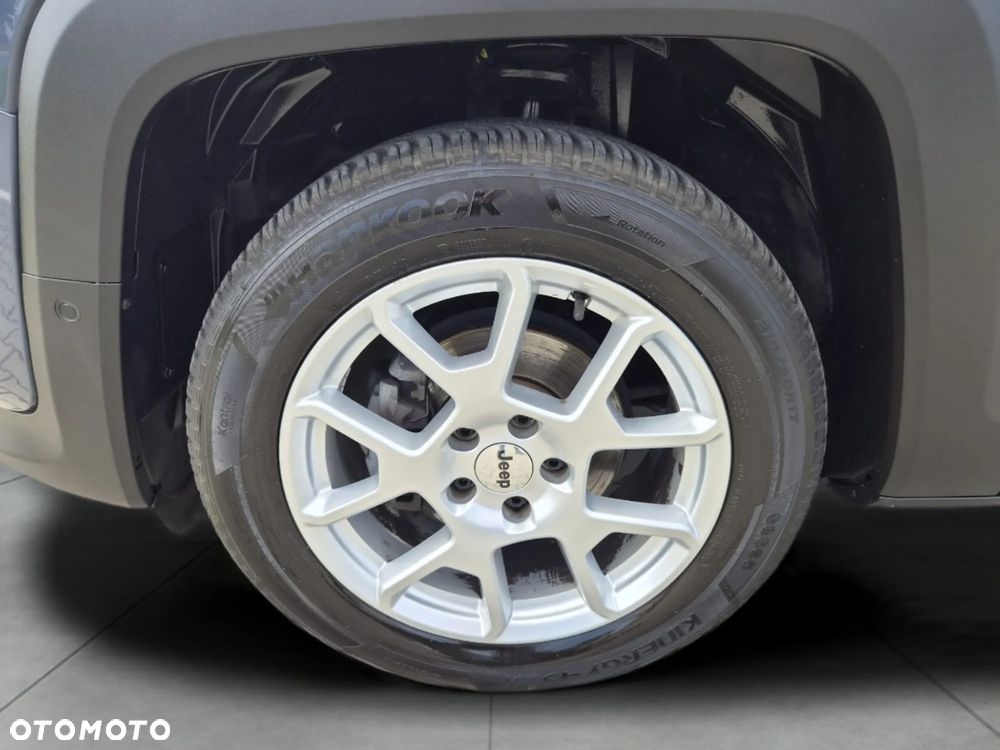 Jeep Renegade - 33