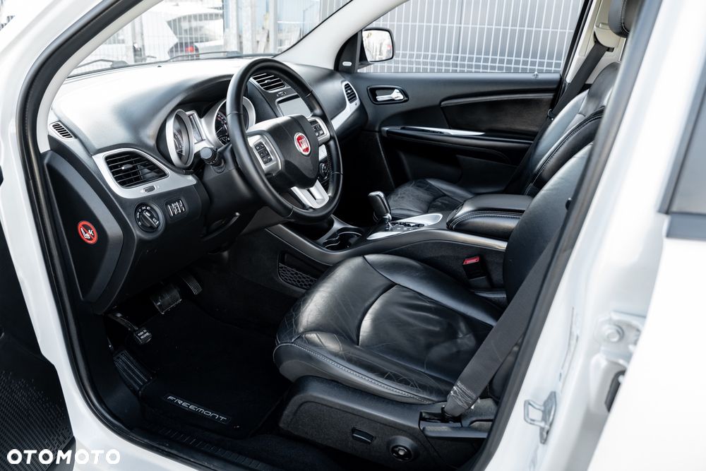 Fiat Freemont 2.0 Multijet 16V DPF Automatik Allrad Black Code - 17