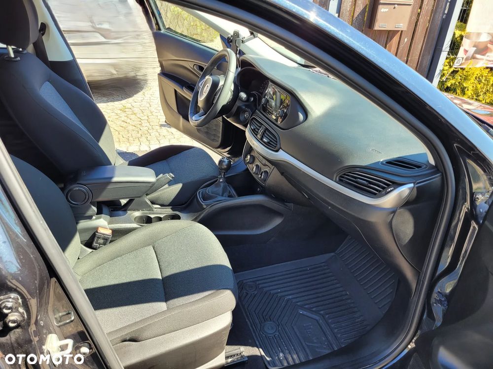Fiat Tipo 1.4 16V More - 10