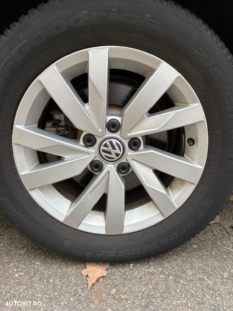 Volkswagen Passat 1.6 TDI Comfortline - 37