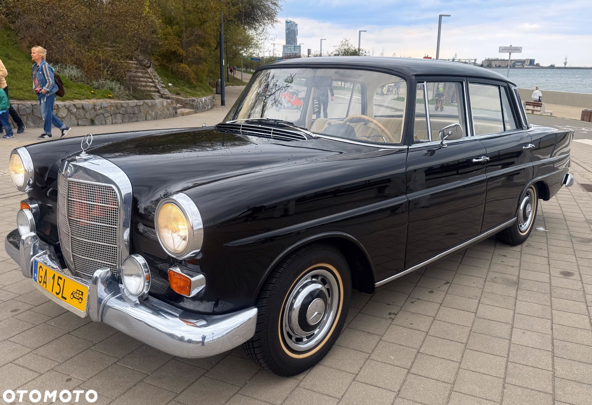 Mercedes-Benz Inny - 1
