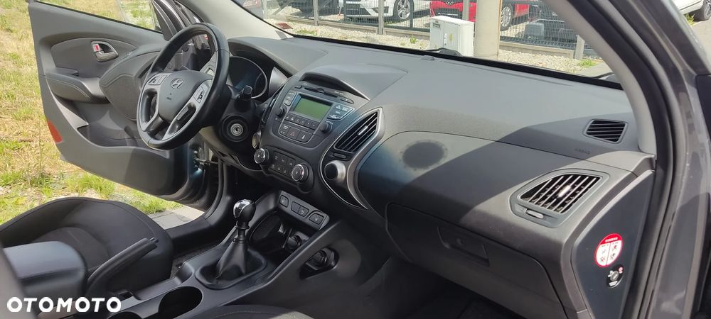 Hyundai ix35 1.6 2WD Fifa World Cup Edition - 11