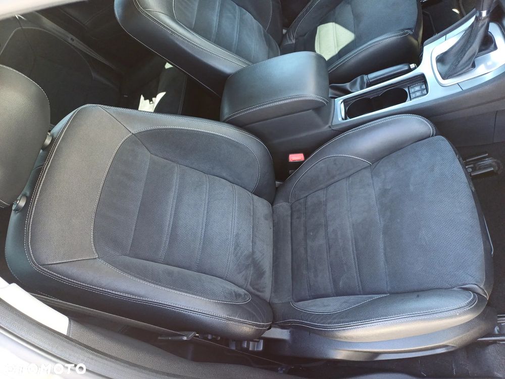 Ford Mondeo 2.0 TDCi Titanium S - 11