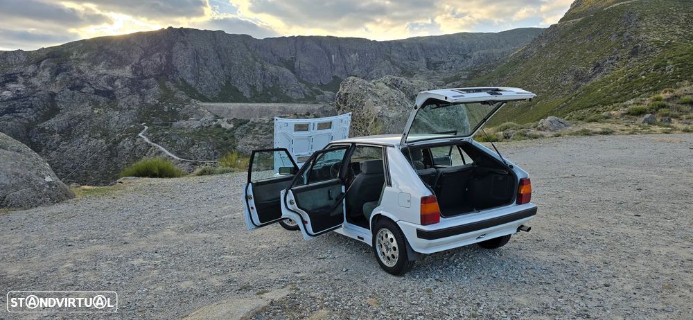 Lancia Delta 1.6 HF Turbo - 19