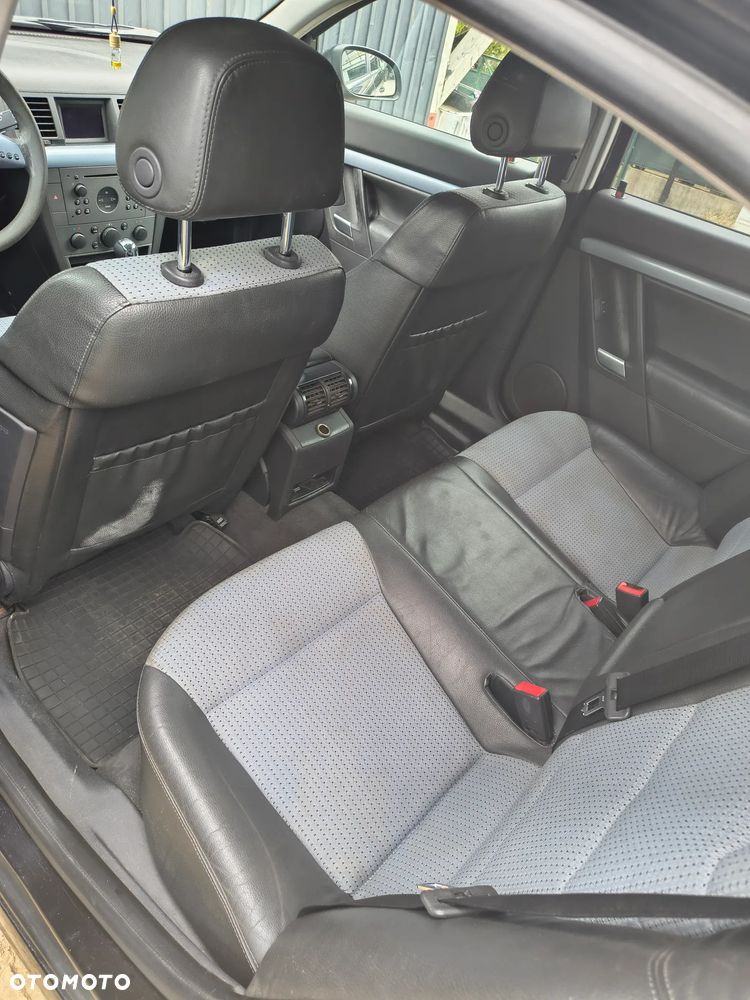 Opel Vectra 1.8 - 16