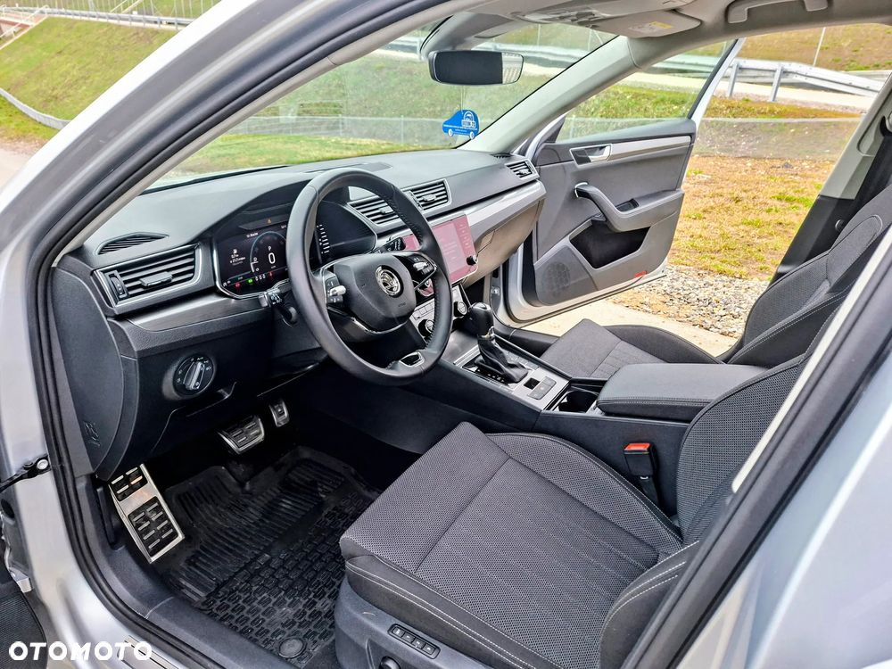 Skoda Superb 1.5 TSI Ambition DSG - 9