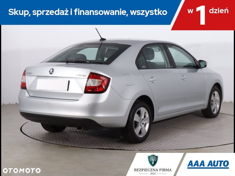 Skoda RAPID - 6