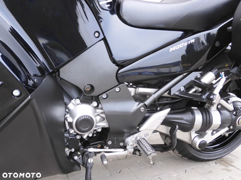 Kawasaki GTR - 27